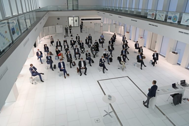31 Volkswagen senior executive during April 2020 contract session