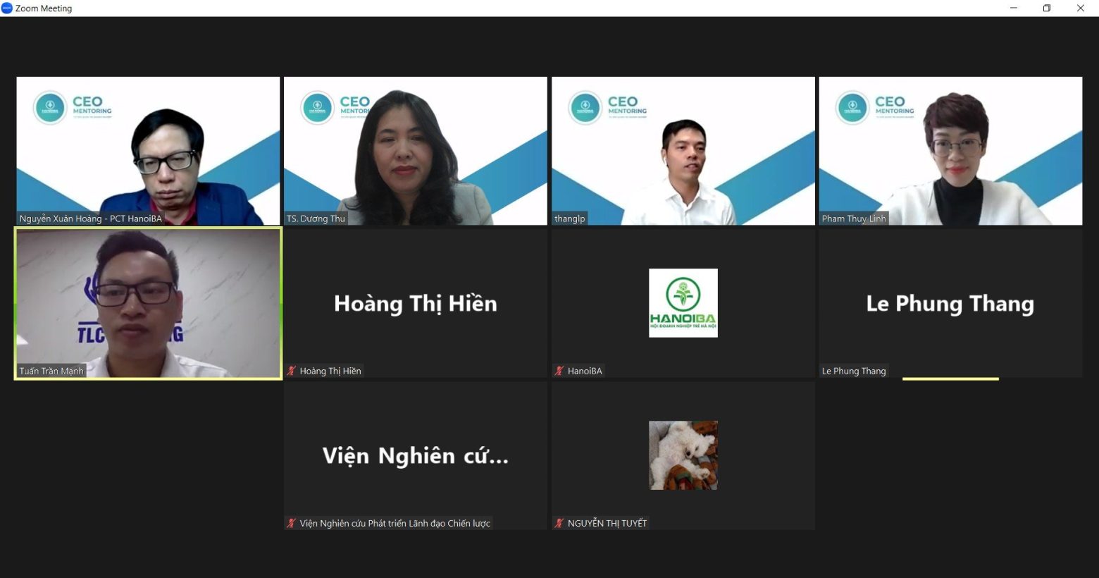 TS. Dương Thu, Viện trưởng Viện Nghiên cứu Phát triển Lãnh đạo Chiến lược tham gia tư vấn doanh nghiệp trong CEO MENTORING