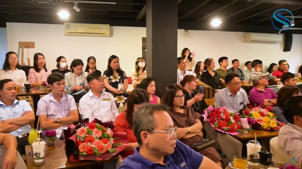 [Highlight] [TP.HCM] Mạn đàm về kết hợp văn hóa Đông – Tây trong phát triển doanh nghiệp